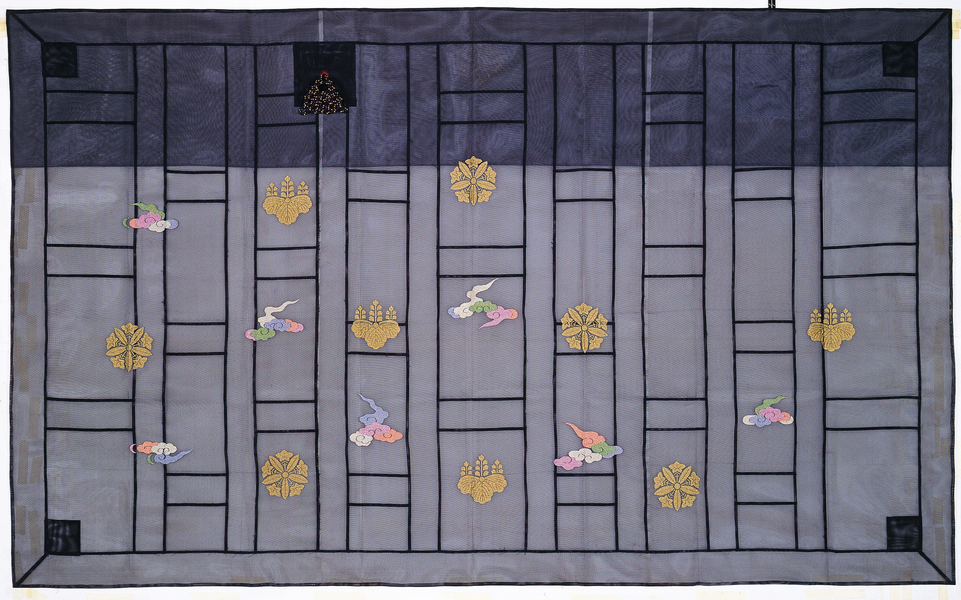 （梅金オリジナル）古代紫色綟子紗手刺繍五色雲に両山紋縫付九条坐具